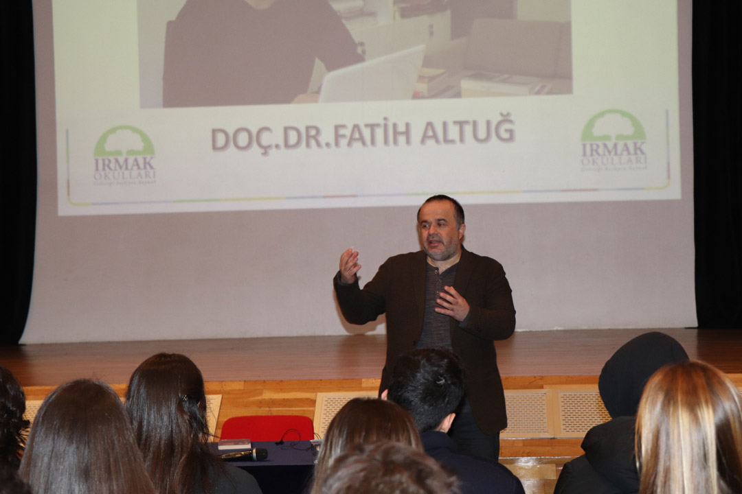 Doç.Dr.Fatih ALTUĞ ile bir söyleşi gerçekleşti-05