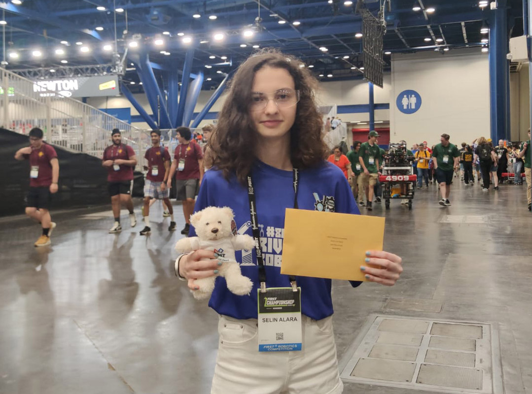 Selin Alara Örnek, software captain of FRC RiverRobotics Team, at FRC Houston Championship as “Dean’s List Finalist”