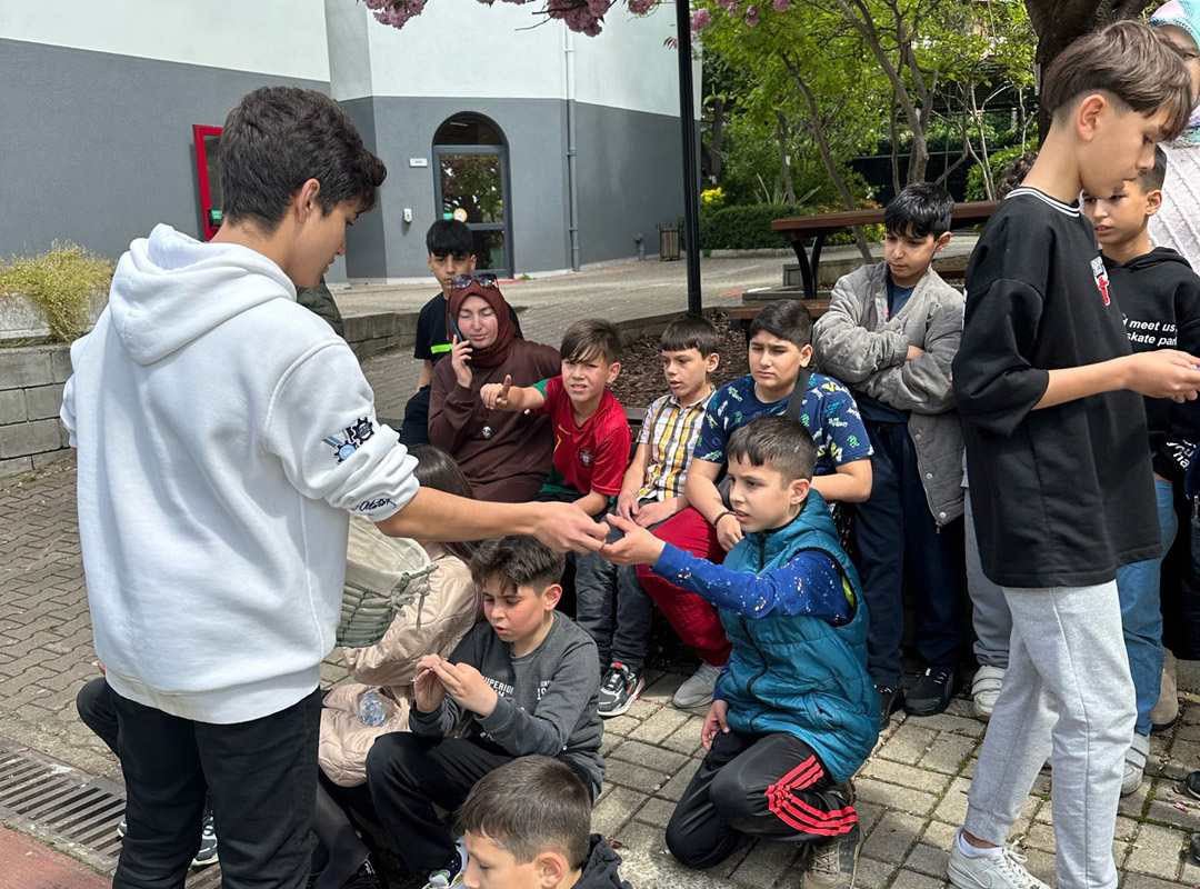 Yakacık Sevgi Evi öğrencileri okulumuza ziyarete geldiler-05