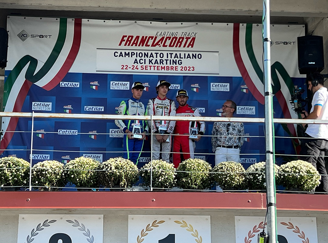 Lise öğrencimiz Batı Ege YILDIRIM, Karting Yarışmasında 1. Oldu.