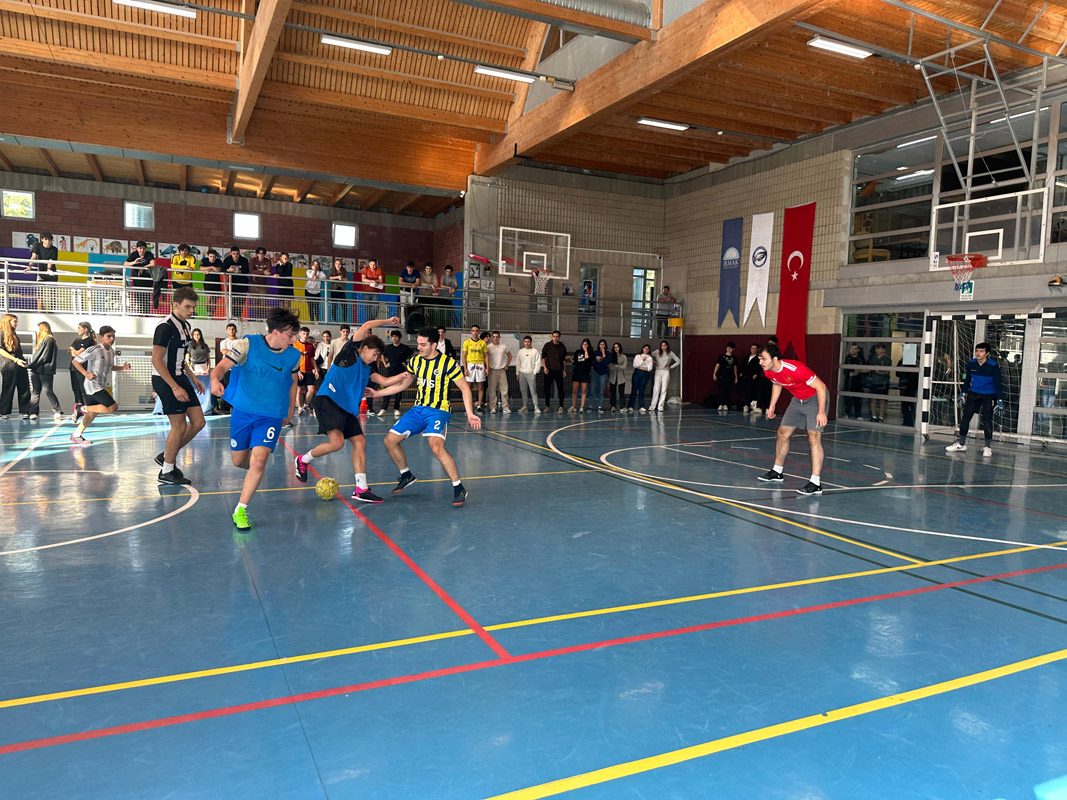 Lise 100. yıl Futsal Turnuvası tamamlandı-6