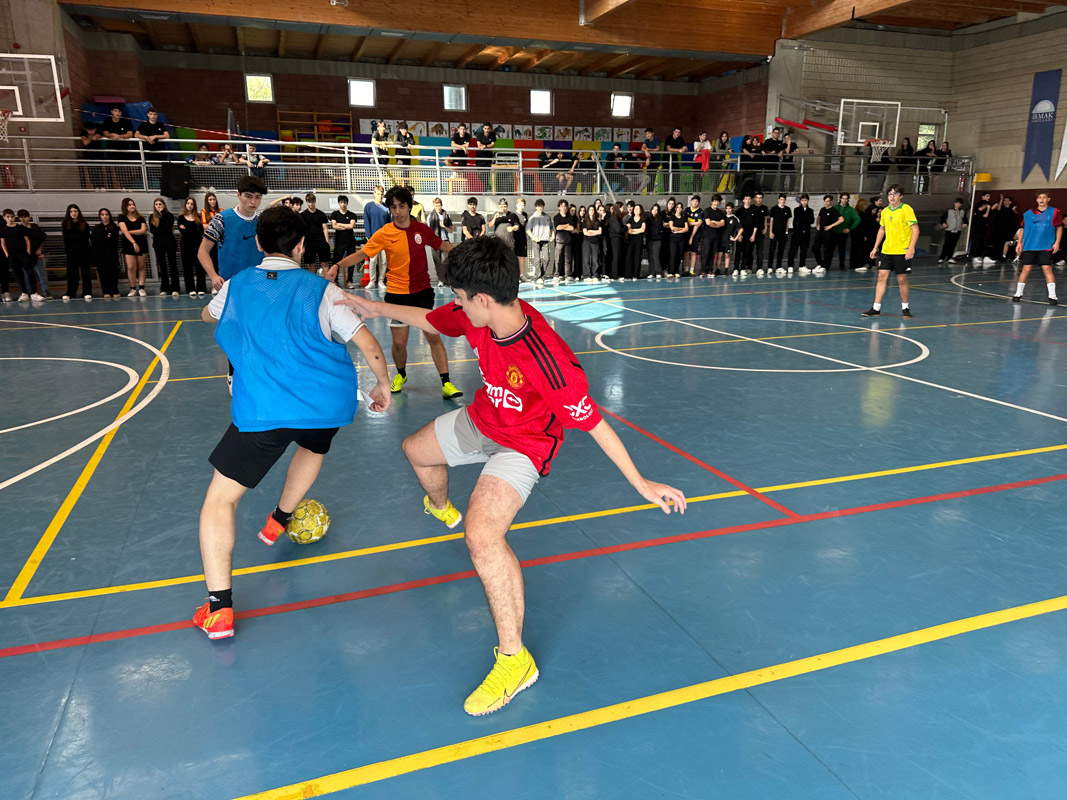 Lise 100. yıl Futsal Turnuvası tamamlandı-8