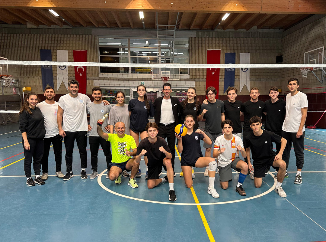 Volleyball Super Cup belongs to the Teacher’s Team