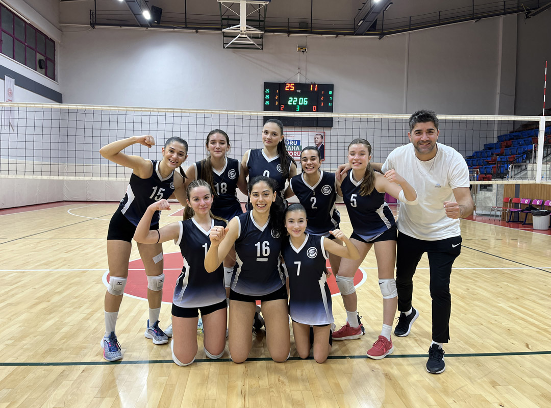 Genç Kız A Voleybol Takımımız-4