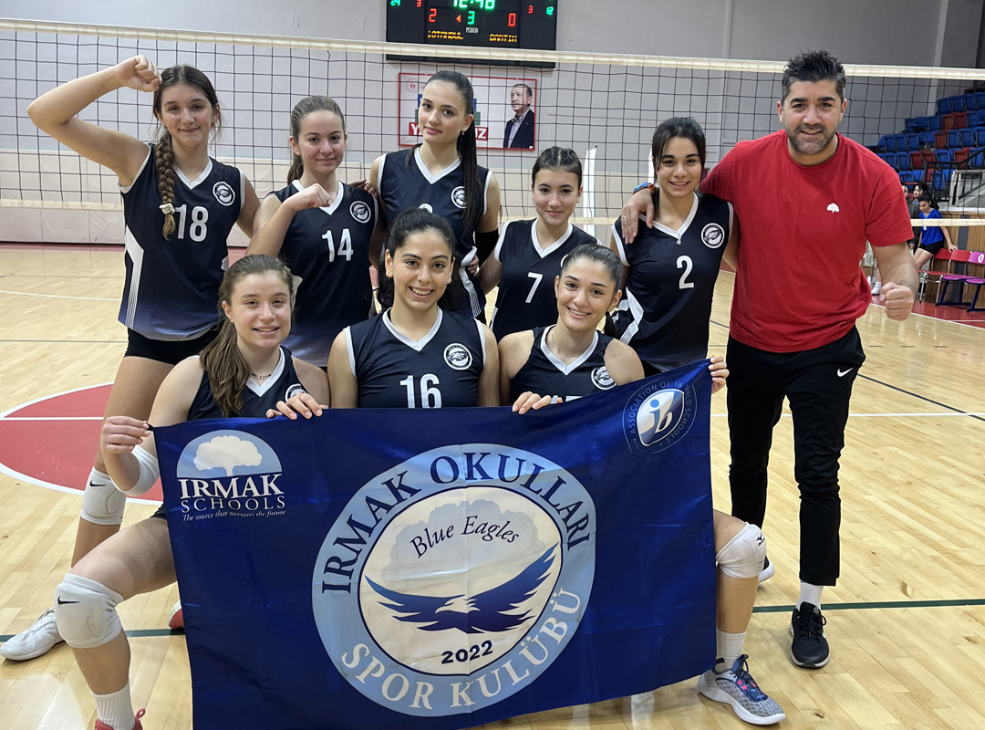 Genç Kız A Voleybol Takımımız, “Yarı Finaller”de