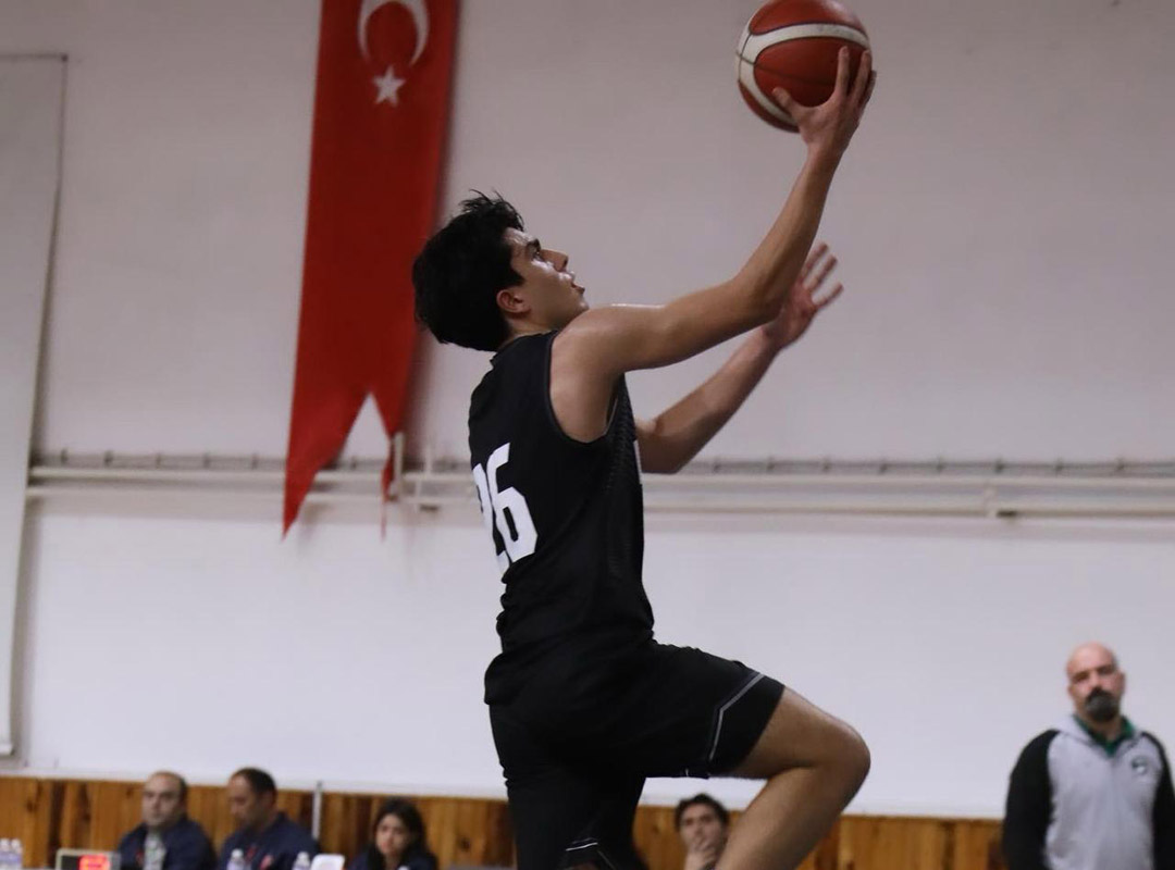 Our high school student Eren BAYTOK received an invitation to the Star Men’s National Basketball Team Candidate Squad