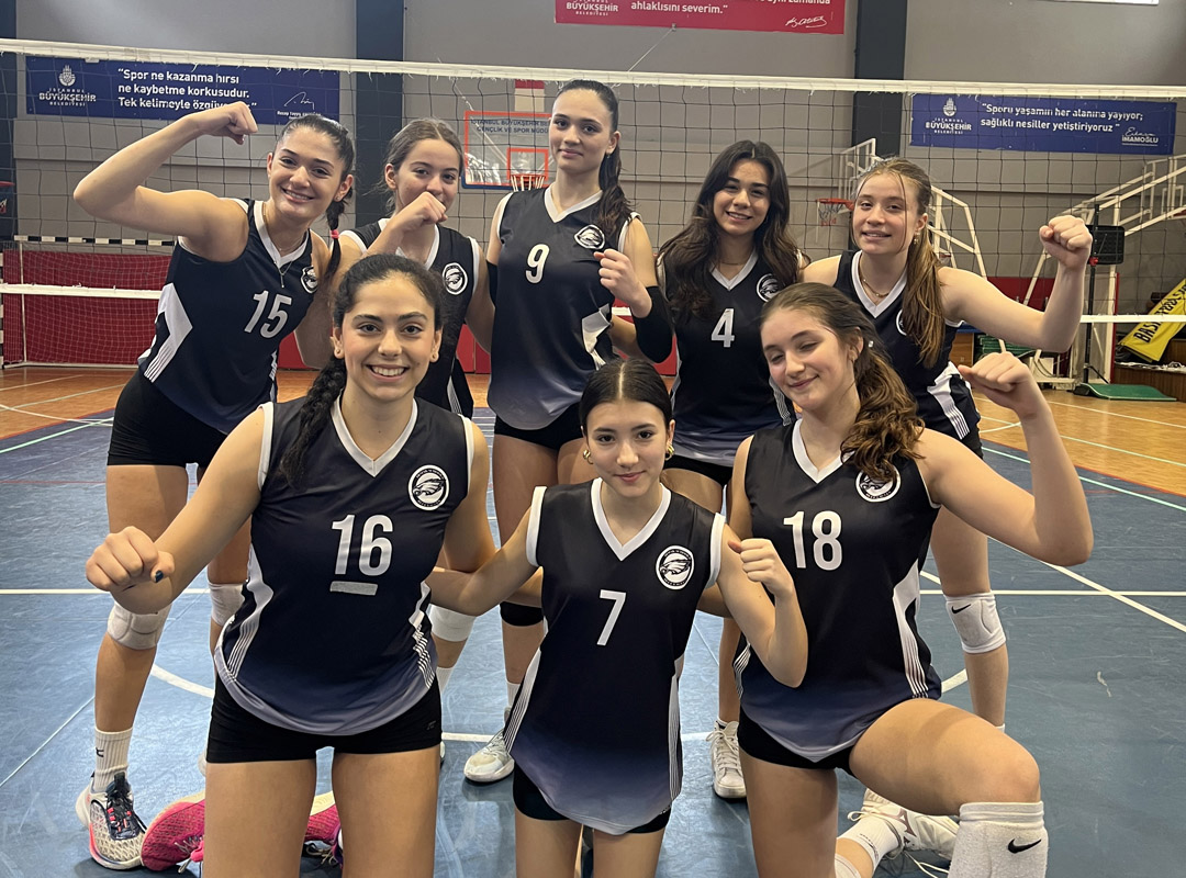 Genç Kız A Voleybol Takımımız, Kadıköy Şampiyonu Oldu-1