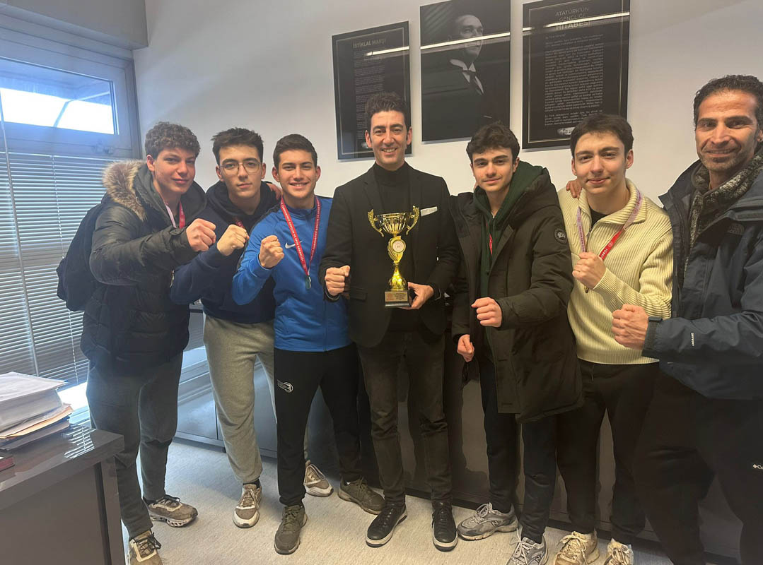 Our High School Orienteering Team came 1st in Istanbul.