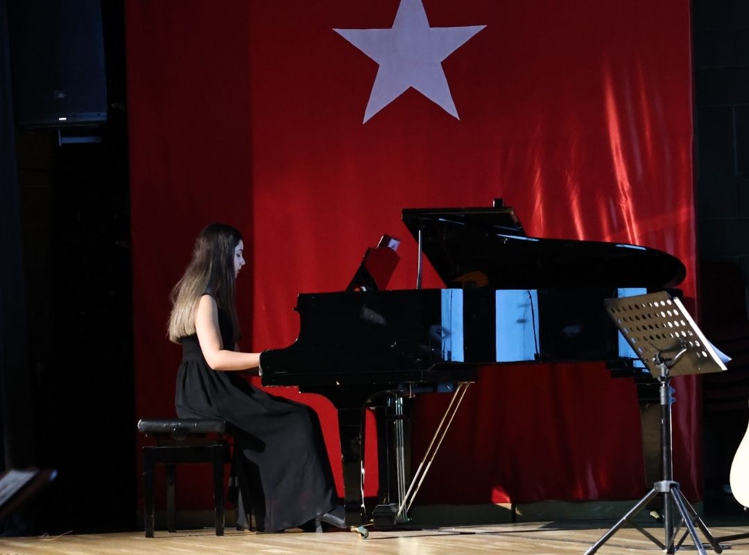 Ata’ya Saygı Konseri16 Ata’ya Saygı Konseri16