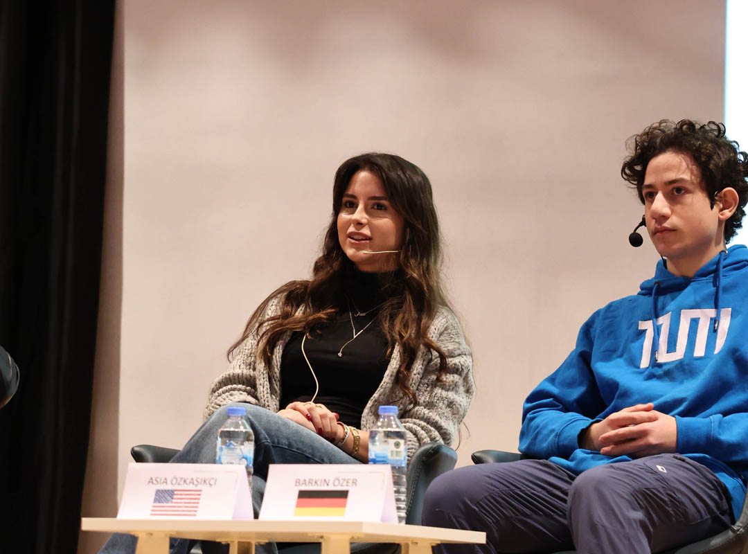 Deneyimden Geleceğe Yurt dışı Mezunlar Paneli-03 Deneyimden Geleceğe Yurt dışı Mezunlar Paneli-03