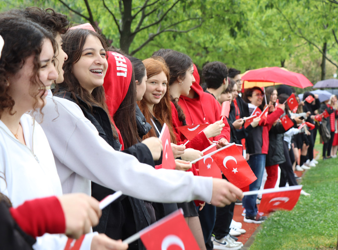 19 Mayıs Atatürk’ü Anma, Gençlik ve Spor Bayramı Törenimizi Gerçekleştirdik.