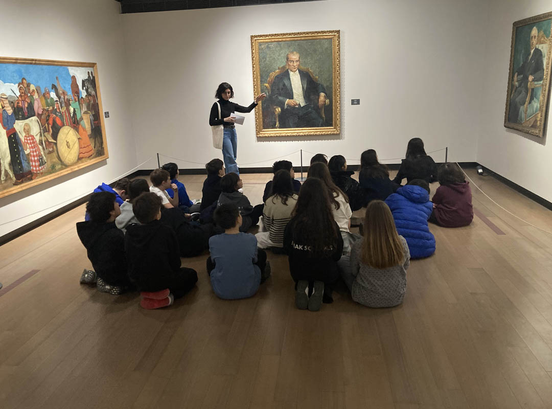 6th grade trip to İstanbul painting and sculpture museum