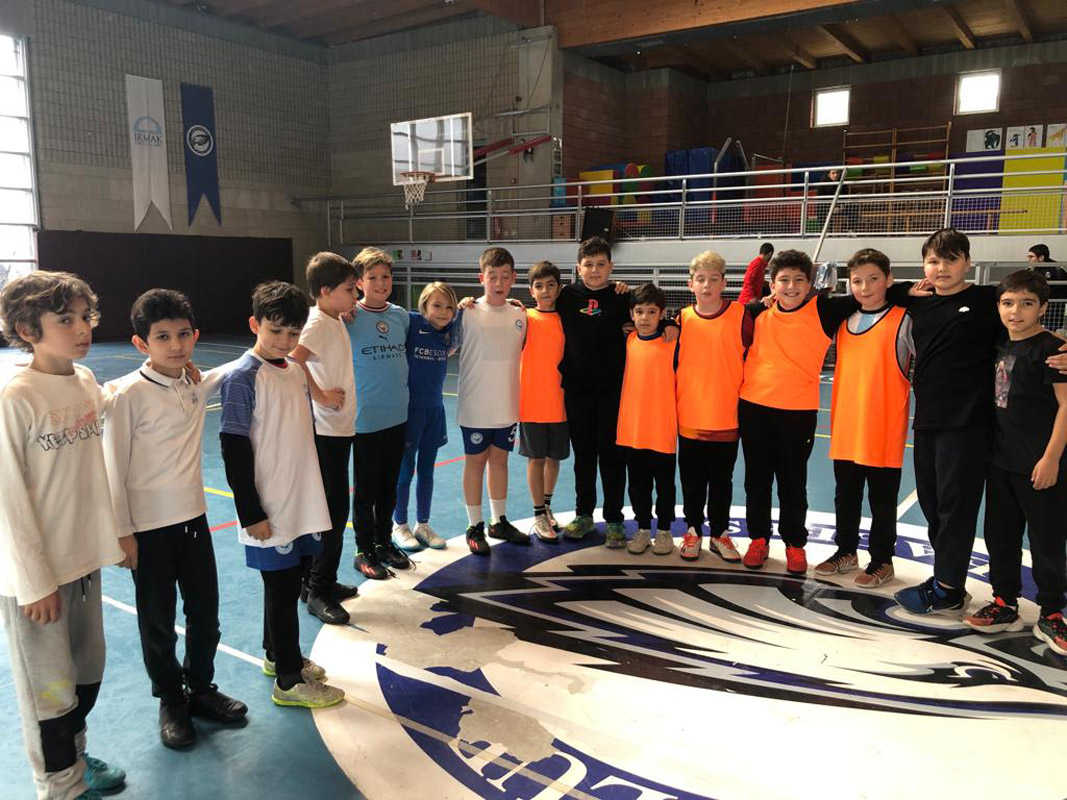 İlkokul Futsal Cup Turnuvamızı Tamamladık.-9