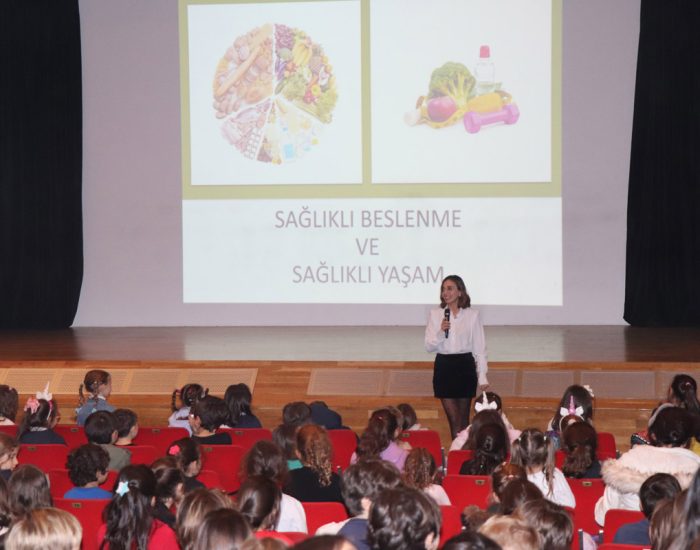 İlkokul Öğrencileri Sağlıklı Beslenme Seminerine Katıldı