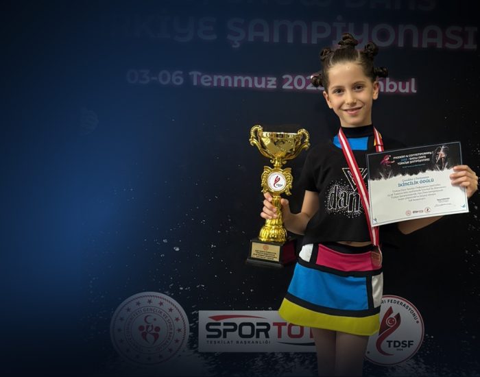 İlkokul Öğrencimiz Ada Koşucuoğlu’ndan Dans Başarısı