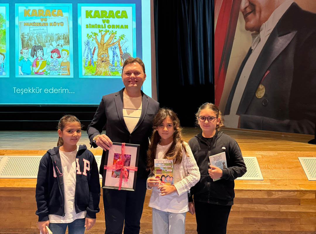 Cumhuriyet’in Işığında Bir Söyleşi: “Karaca ve Yürüyen Köşk” ile Ömür Kurt