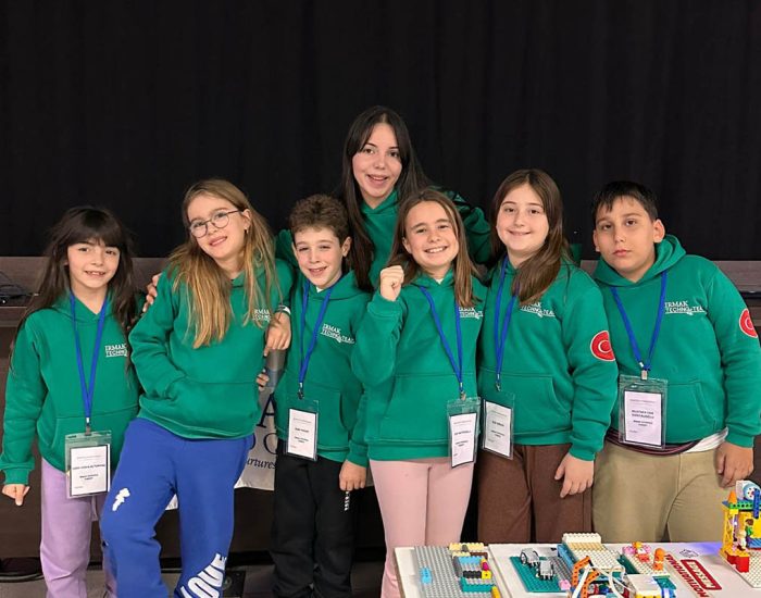 Minik Mucitlerimizden ROBOTEX’te Büyük Başarı!