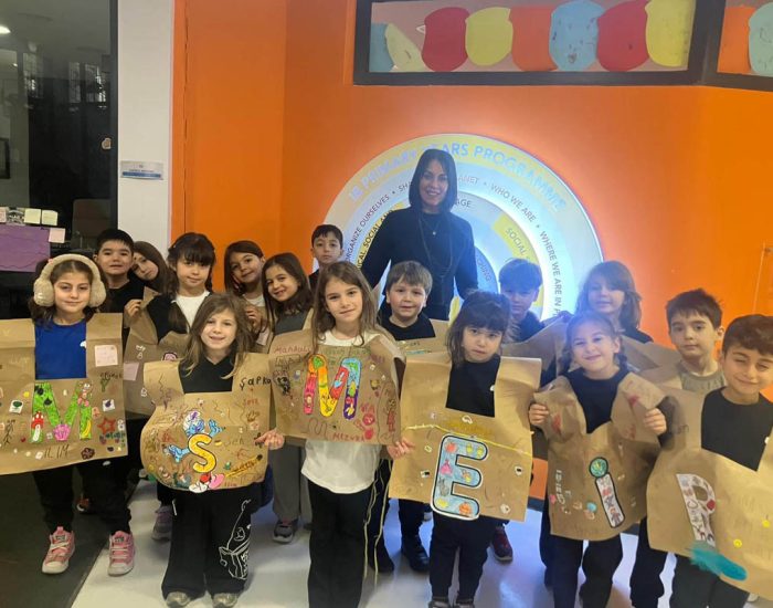 Harfler Sahneye Çıktı: Birinci Sınıflardan “Harf Defilesi”