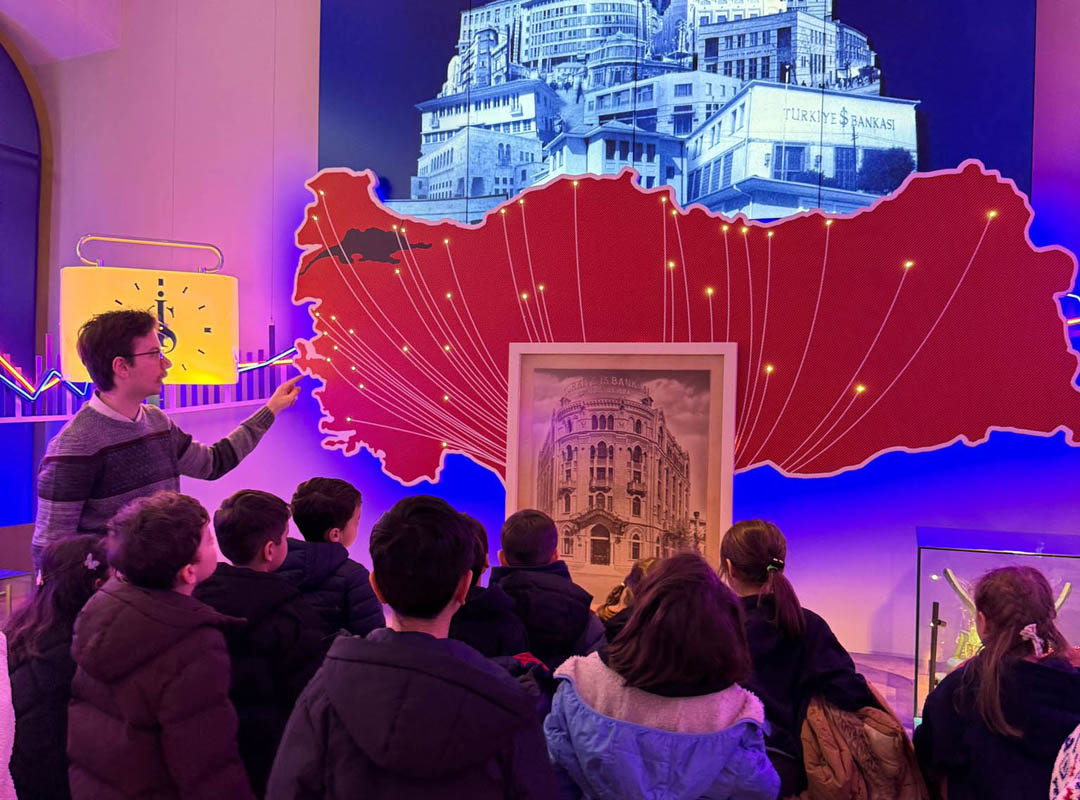 İkinci Sınıf Öğrencilerimiz İş Bankası Müzesinde-2 İkinci Sınıf Öğrencilerimiz İş Bankası Müzesinde-2