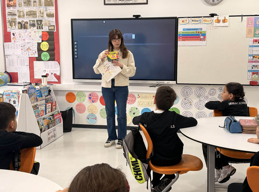 Farklı Dilde Okuyoruz!-3 Farklı Dilde Okuyoruz!-3