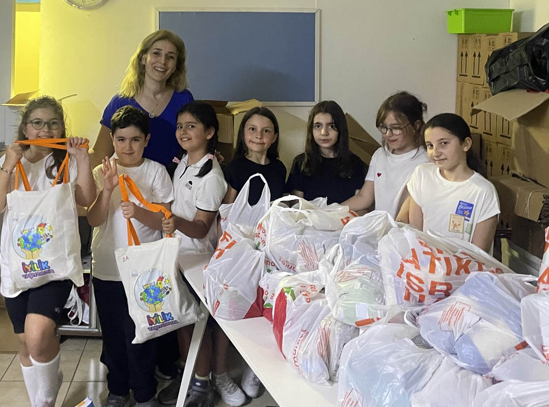 Grade 4 – “No Poverty” PYP Exhibition Group – Carrying Kindness Project