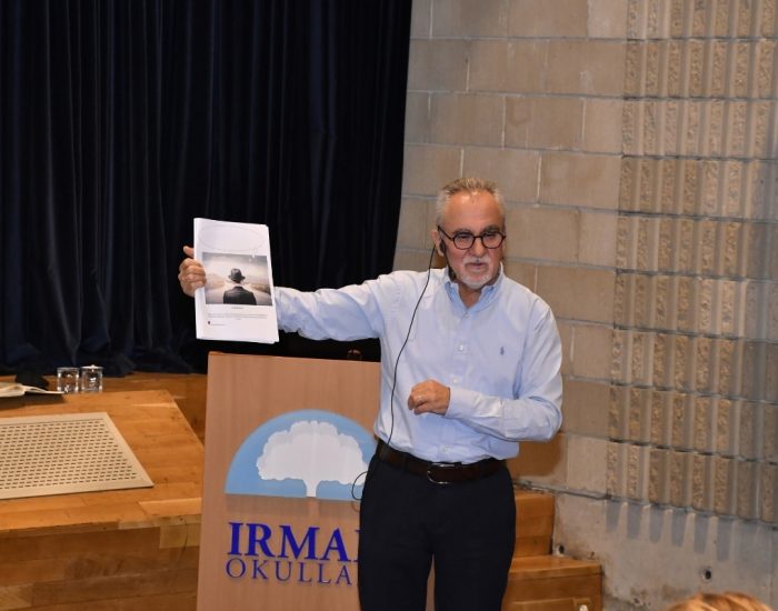 Düşünme Becerilerinin Eğitim ve Yaşam Becerilerine Etkisi Veli Semineri Gerçekleştirildi